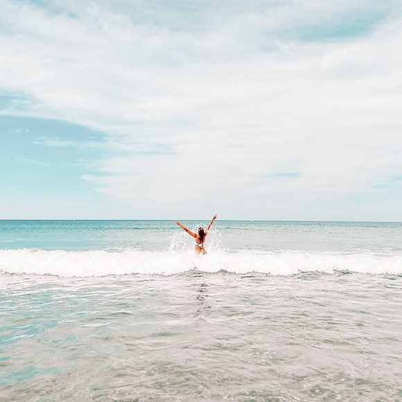 Meet your Posher, Ingrid - Picture 1 of 1